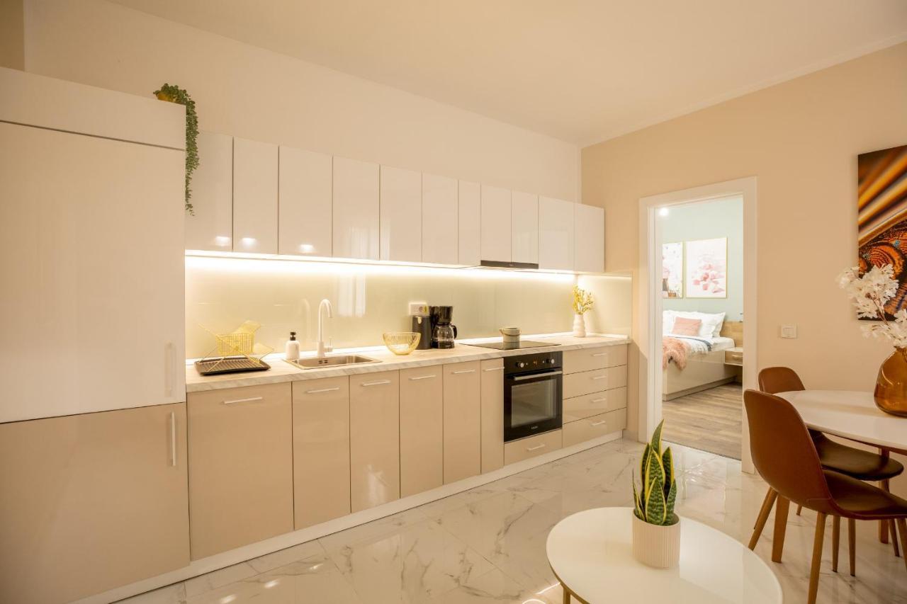 Dream Home - Prime Location 2Br Apt In Букурещ Екстериор снимка