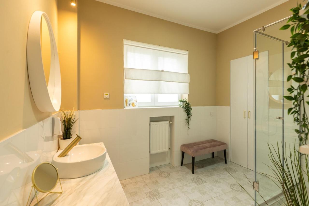 Dream Home - Prime Location 2Br Apt In Букурещ Екстериор снимка