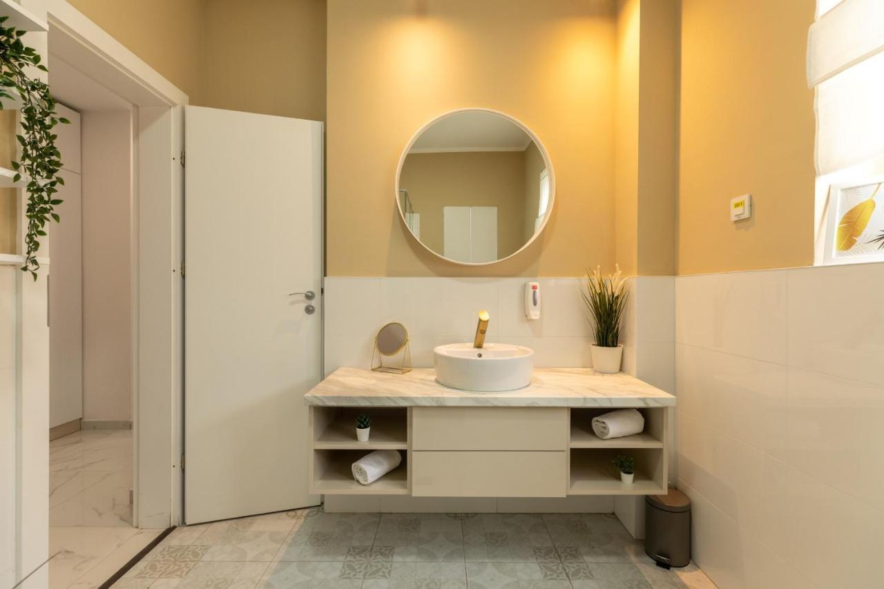 Dream Home - Prime Location 2Br Apt In Букурещ Екстериор снимка